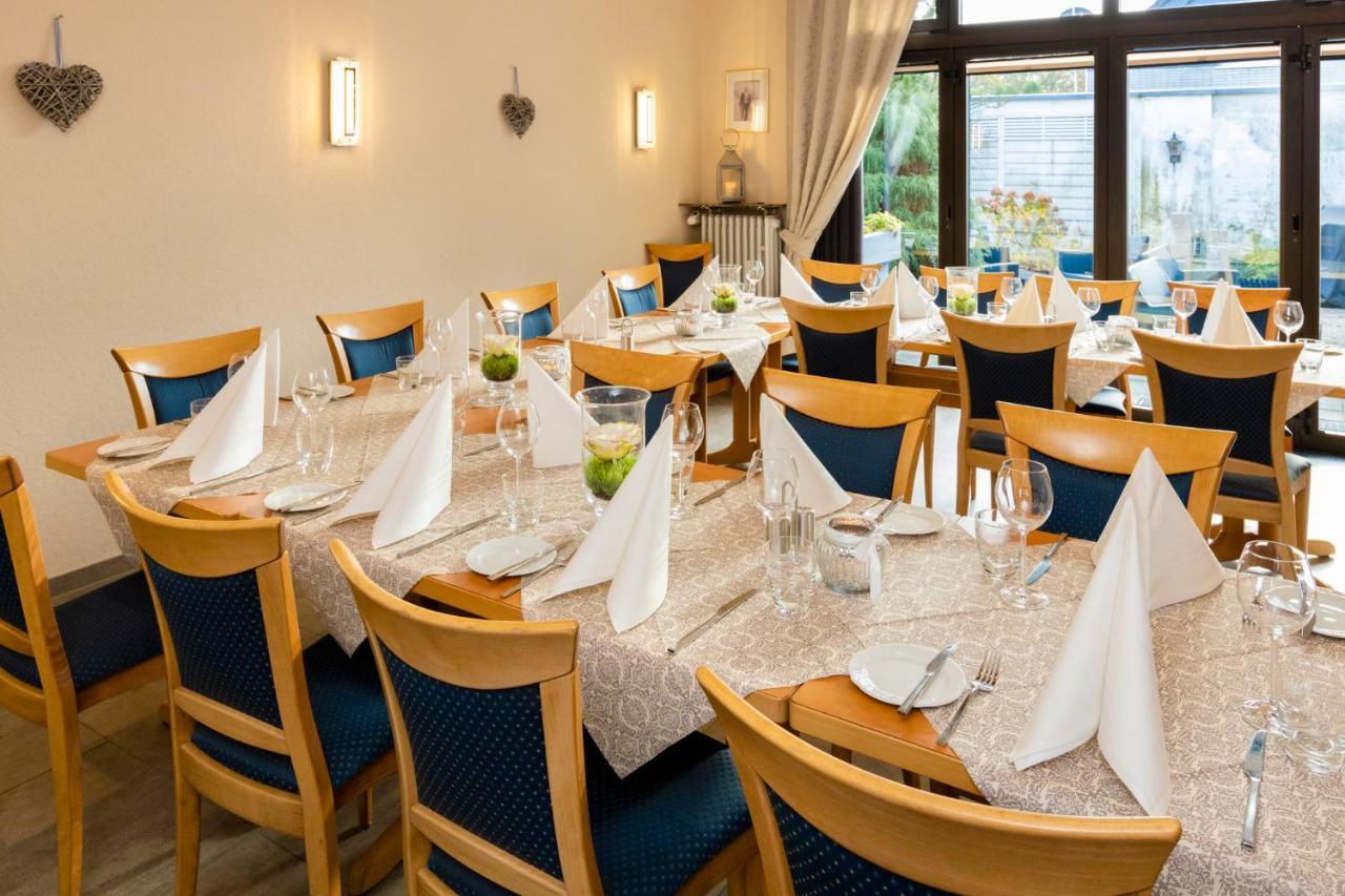 Hotel-Restaurant Fueck Leverkusen Extérieur photo