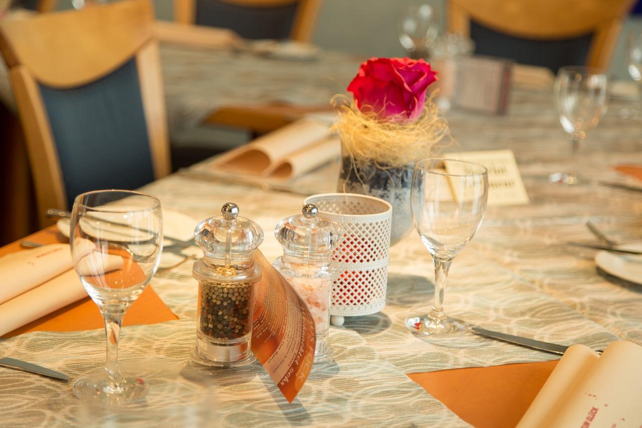 Hotel-Restaurant Fueck Leverkusen Extérieur photo